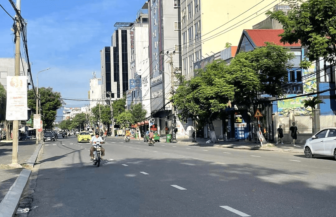 CHÍNH CHỦ CẦN BÁN MẶT TIỀN 3 TẦNG ĐƯỜNG NGUYỄN VĂN THOẠI BIỂN MỸ KHÊ ĐÀ NẴNG