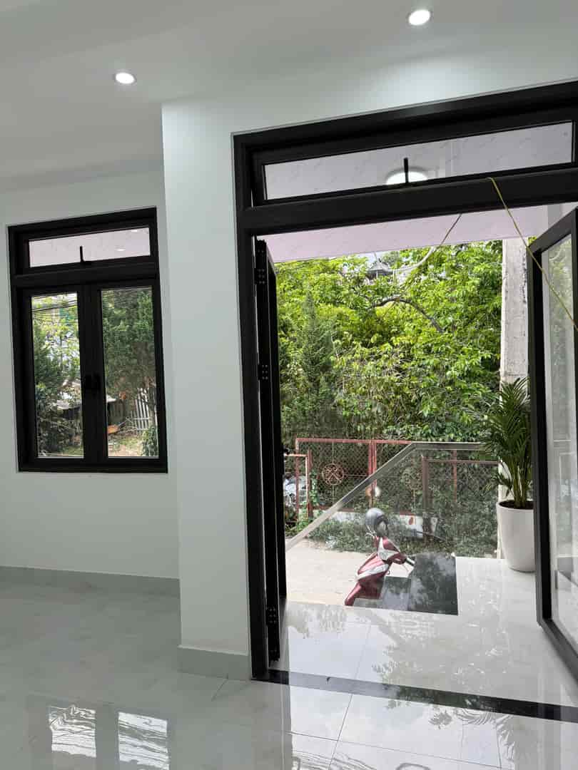 CHO THUÊ NHÀ NGUYÊN CĂN 2 TẦNG 2 MẶT TIỀN HẺM Ô TÔ AN BÌNH PHƯỜNG 3  ĐÀ LẠT GIÁ 12 TRIỆU
