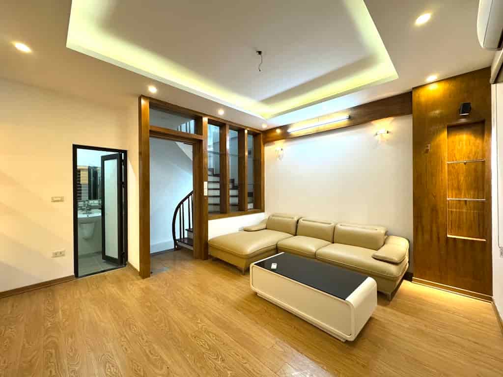NHÀ PHỐ HẠ YÊN QUYẾT 5 TẦNG 40M RA ĐƯỜNG Ô TÔ, 36M2 GIÁ NHỈNH 8 TỶ