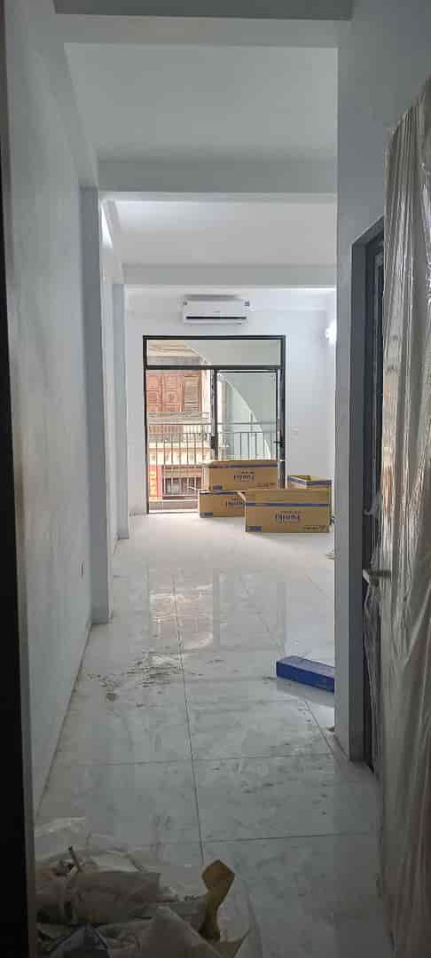 CHÍNH CHỦ E CÓ PHÒNG KHÉP KÍN CHO THUÊ TẠI PHỐ TRIỀU KHÚC, DIỆN TÍCH 30M2, FULL ĐỒ, CÓ CẦU THANG MÁY, GIÁ