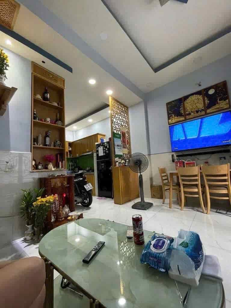 Cần bán nhà Lê Đức Thọ, Gò Vấp gấp, giá 3 tỷ 150