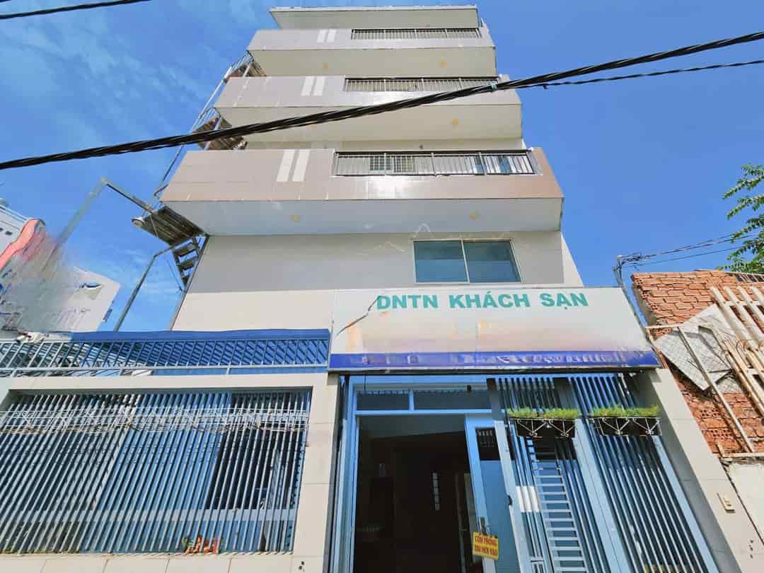 HẠ 5 TỶ BÁN KHÁCH SẠN ĐẸP ĐẦY ĐỦ CÔNG NĂNG- ĐẦY ĐỦ PCCC- KHAI THÁC THU NHẬP 2 TỶ/NĂM - 19 PHÒNG