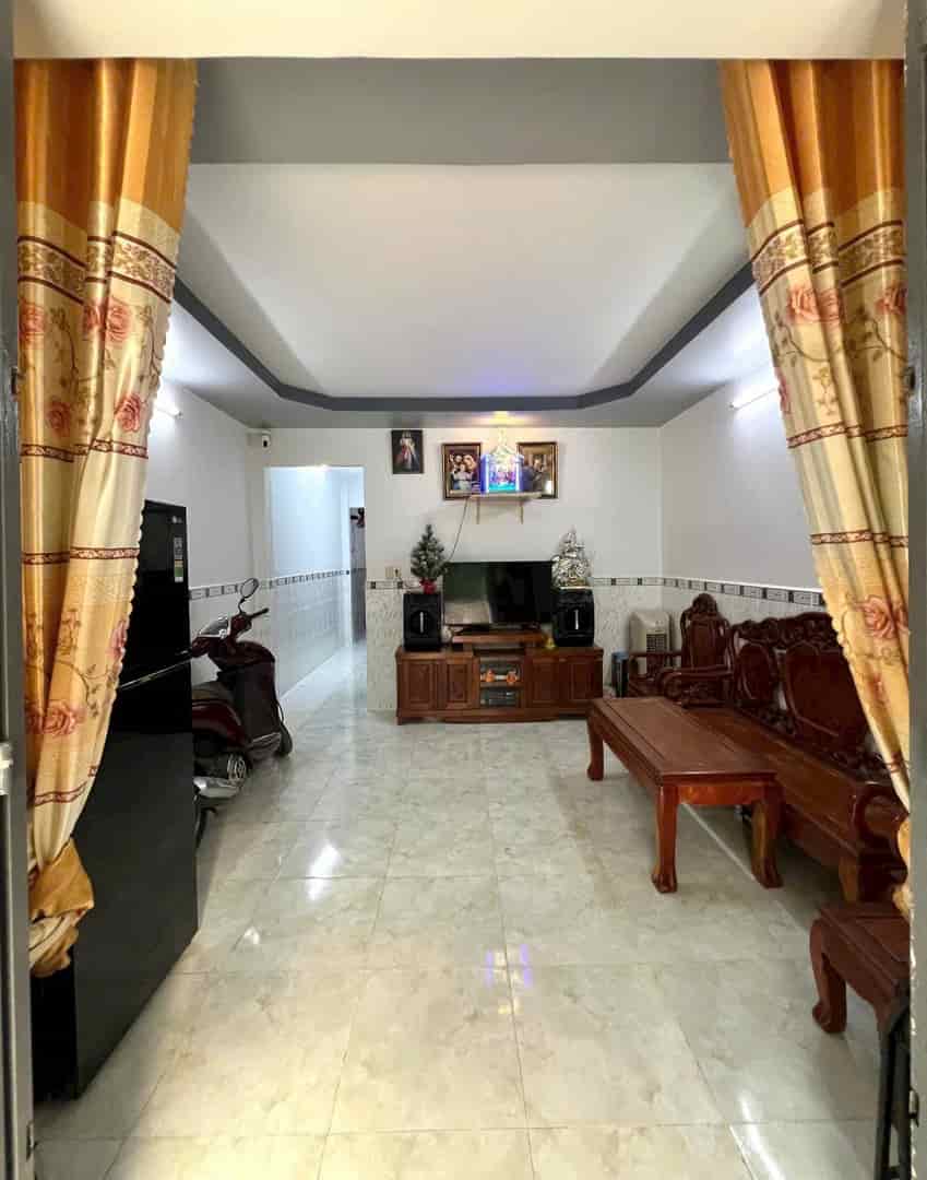 Nhà đẹp hẻm ô tô 5m thông 4x15m 3 PN có phòng ngủ ở tầng trệt đường 1A Vĩnh Lộc B Bình Chánh TPHCM