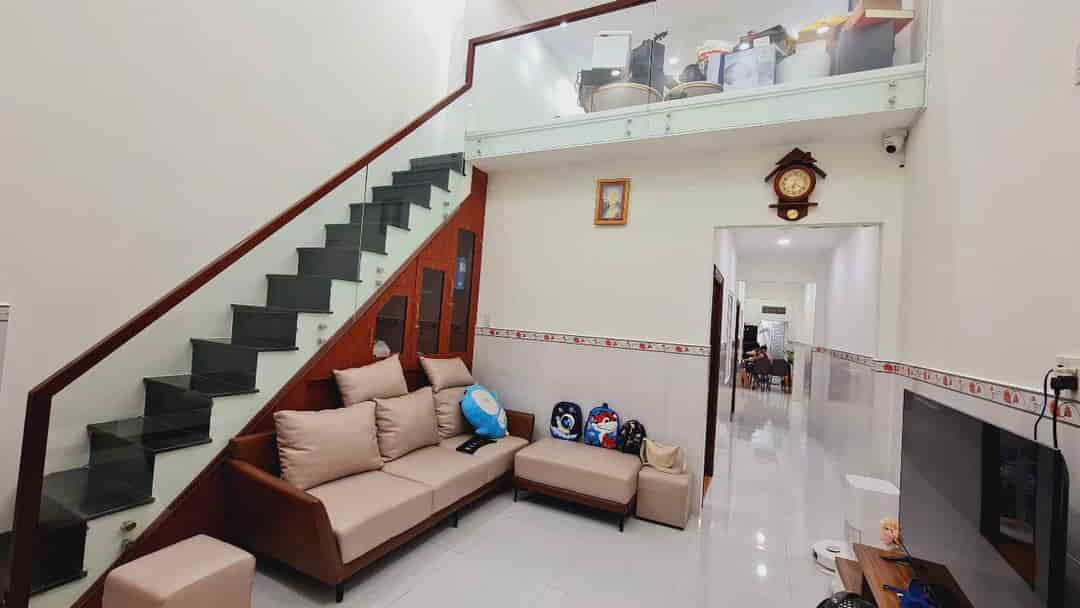 Bán nhà đẹp gần chợ giá chỉ 2ty7 đường Dương Văn Nga Phường Vĩnh Hải, TP. Nha Trang, Khánh Hòa