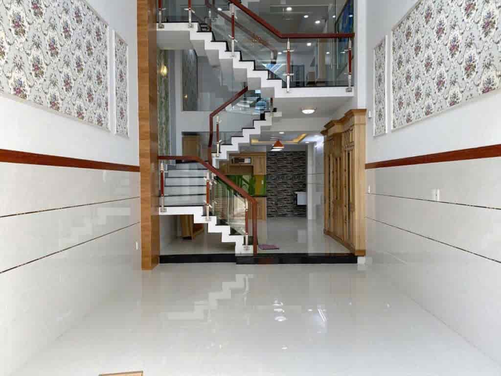 Bán nhà 1 trệt 1 lửng 2 lầu ngay góc 2 mặt tiền tại Bàu Bàng, Nhà mới, sổ riêng, giá tốt