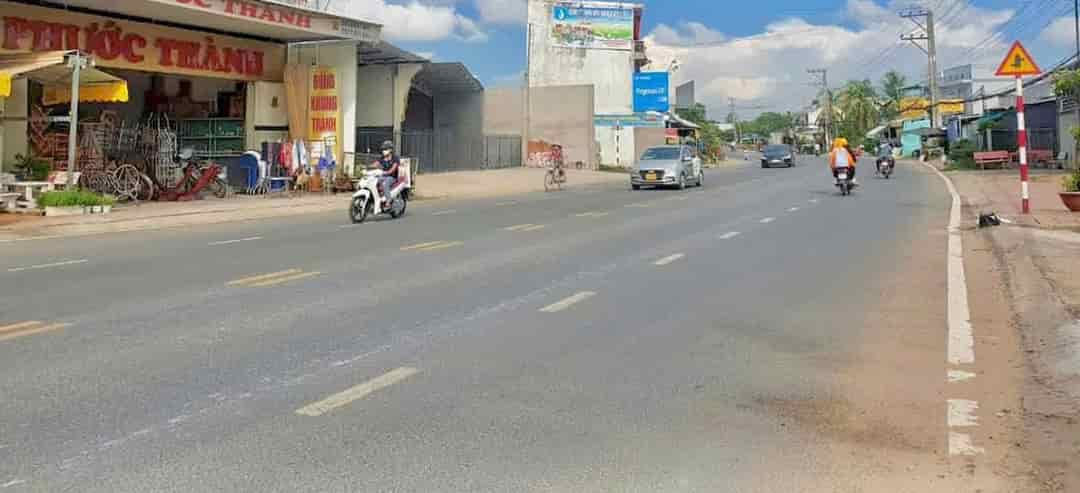 Chính chủ gửi bán đất MT Nguyễn Văn Chánh , Phường 4, TP Tân An.DT: 100m2 Gía 900TR