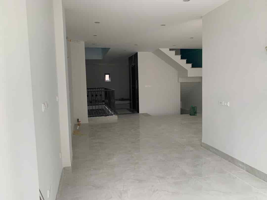 Cho thuê mặt sàn 90m2/sàn (có 2 sàn, có thể thuê lẻ) khu vực Phương Liệt, Thanh Xuân, Hà Nội