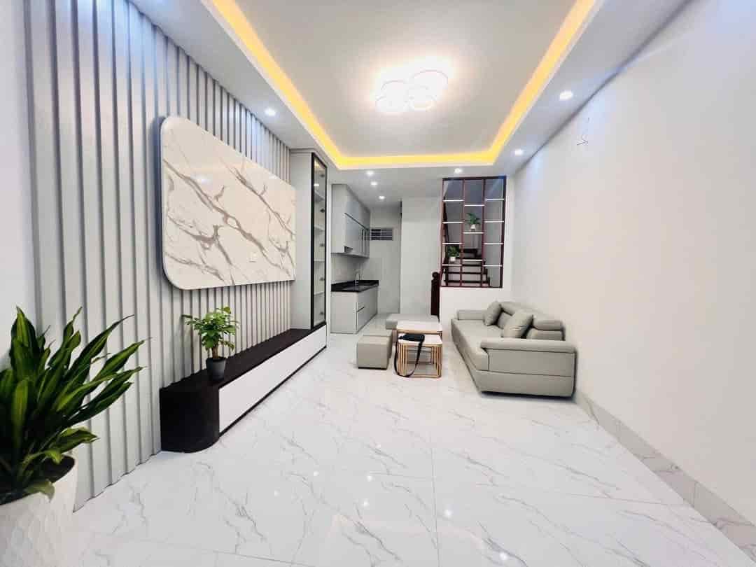 NHÀ ĐẸP Ở LUÔN TRẦN QUỐC VƯỢNG, THOÁNG TRƯỚC SAU, NGÕ 3 GÁC PHÓNG, GẦN PHỐ, NỘI THẤT XỊN, TẶNG FULL NỘI
