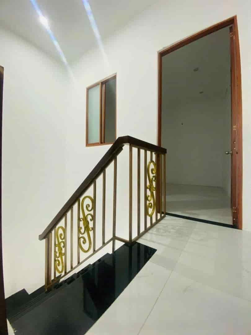 Bán ngôi nhà Linh Tây Thủ Đức – 1 trệt 1 lầu – gần Kha Vạn Cân – giá 3.4 tỷ