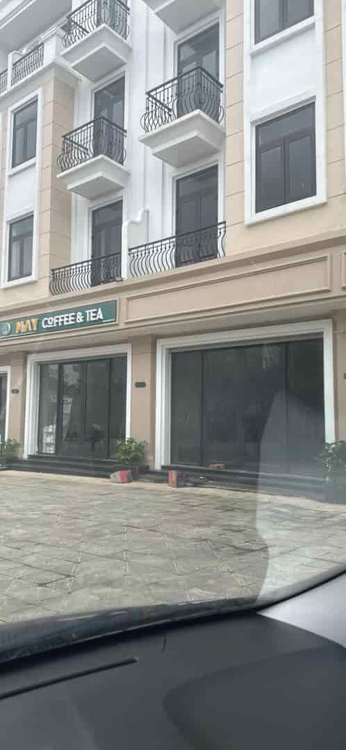Bán gấp căn Vincom Shophouse Quảng Trị 5 tỷ bao phí sang tên