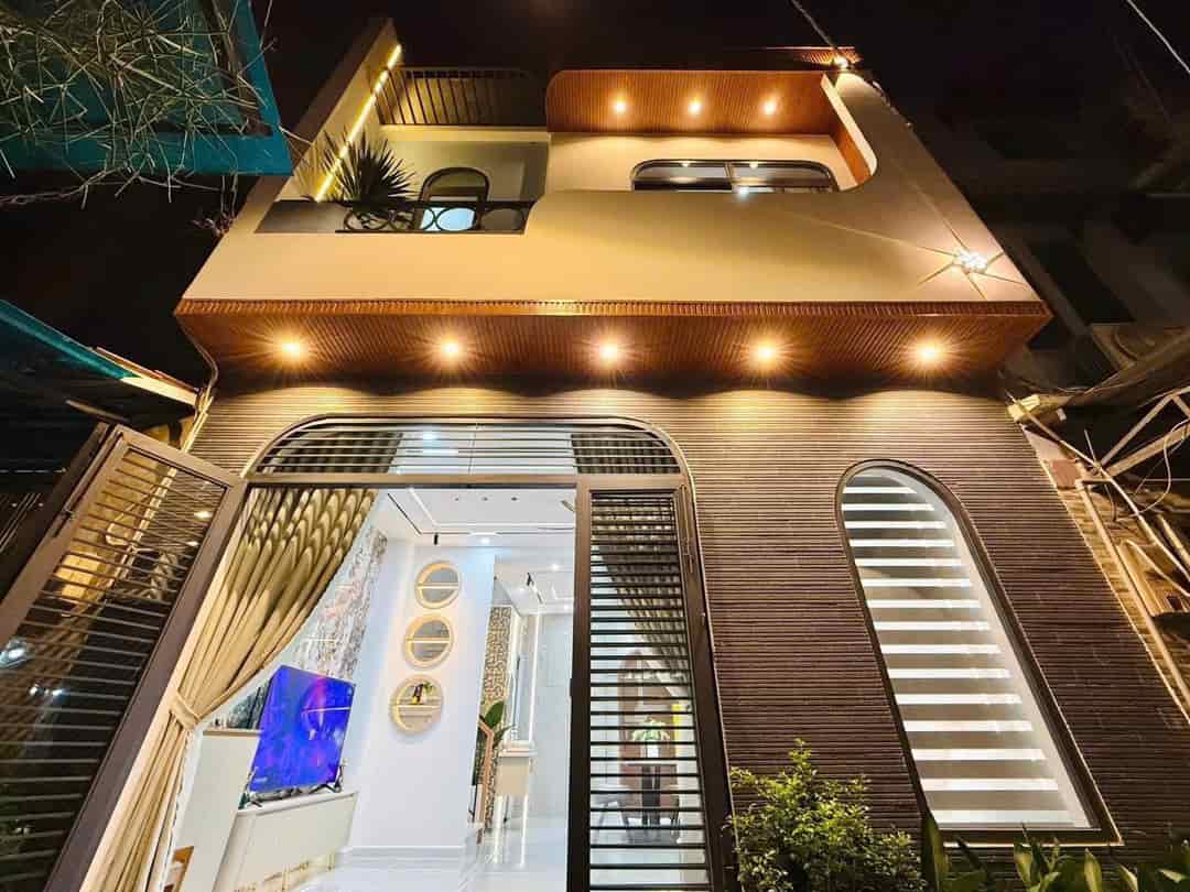 Chủ bán gấp căn ngay Lý Thường Kiệt, Tân Bình 42m2 giá 2 tỷ 050 gần ngã tư Bảy Hiền mua ở ngay