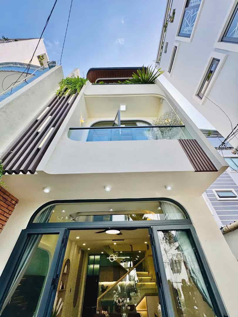 Nhà Nguyễn Minh Hoàng 68m² Tân Bình 4 tỷ 050 gần BV Thống Nhất. Hẻm 5m. Sổ riêng.