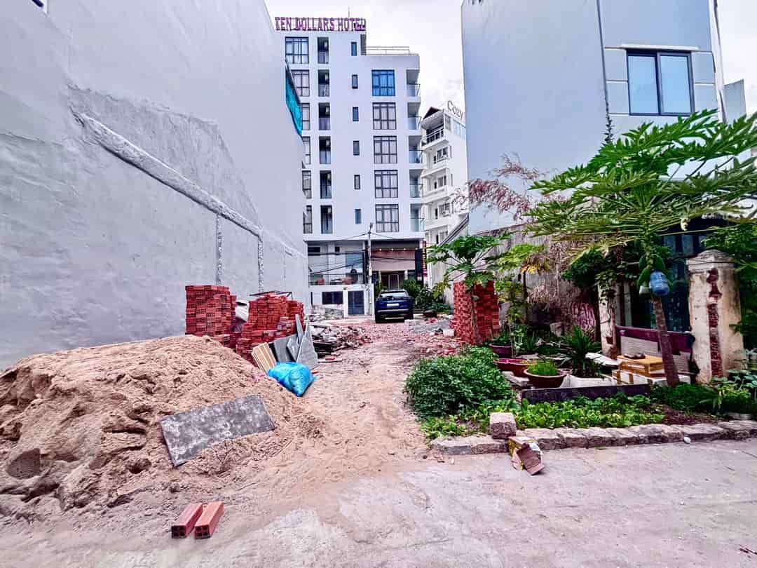 Bán nhanh lô đất 2 mặt tiền cực đẹp gần biển- hẻm tuệ tĩnh phường lộc thọ Nha Trang Vị trí đắc địa