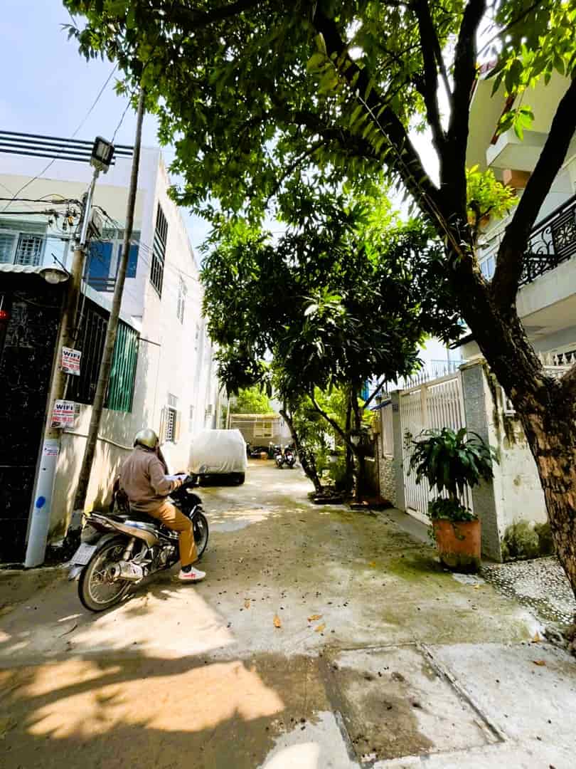 Nhà rộng 5x23m vuông vức, Ô tô 7C ngủ sân, đường số 6, Long Trường, Q9 - Chỉ 4.99 tỷ!