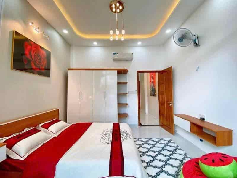 CẦN BÁN GẤP – NHÀ 2 LẦU TRUNG TÂM TP. THỦ DẦU MỘT – GIÁ CHỈ 3.35 TỶ