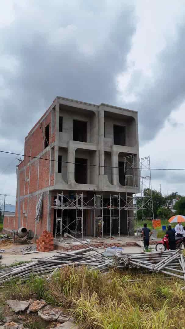 CHÍNH CHỦ BÁN LÔ ĐẤT ĐẸP, GẦN UBND TƯƠNG BÌNH HIỆP, TP. THỦ DẦU MỘT