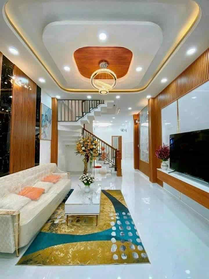 Nhà 1 trệt 2 lầu ngay trung tâm Thủ Dầu Một – Giá chỉ 2,95 tỷ, sở hữu ngay tổ ấm lý tưởng!