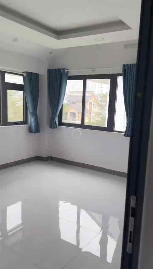 Bán Biệt Thự Quận 7 khu Nghỉ Ngơi Giải Trí P.Tân Phong dt 12,5x20m,2 lầu