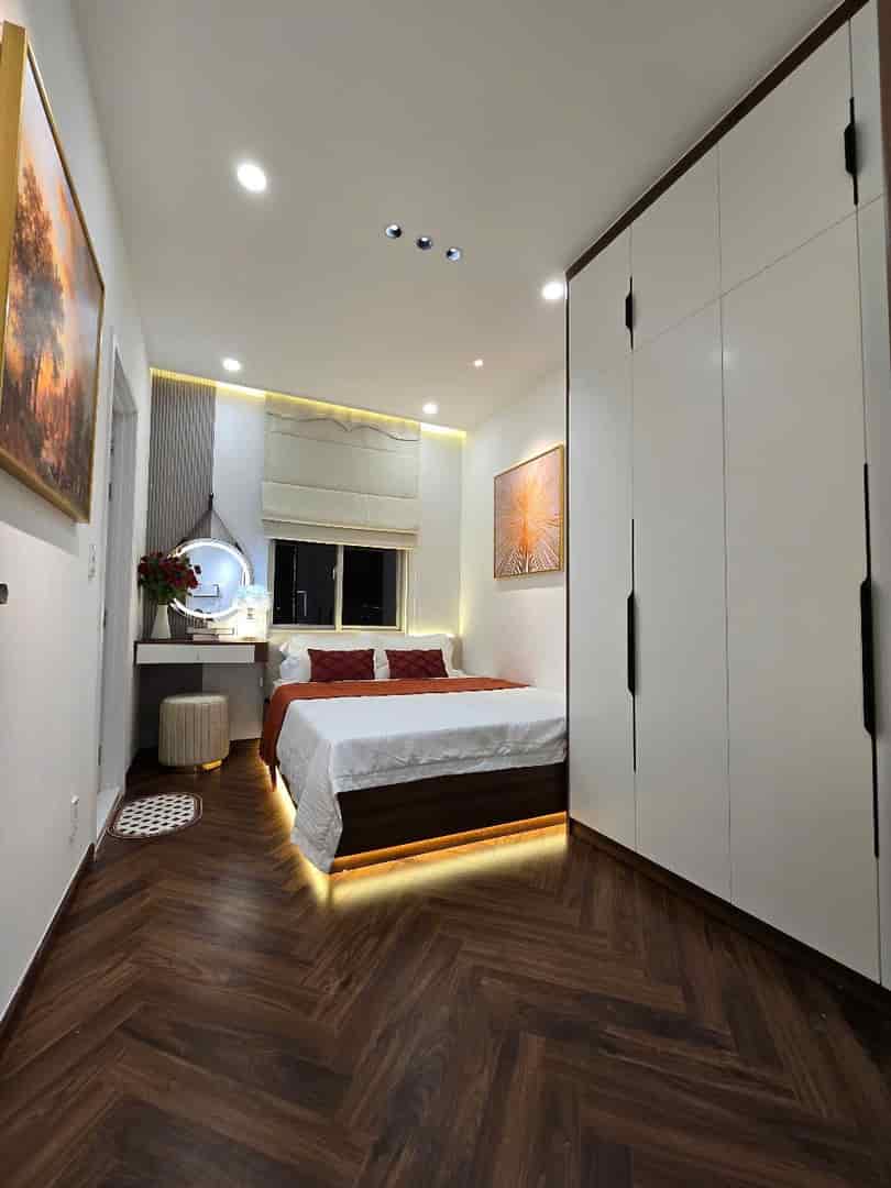 Bán nhanh căn hộ sky garden 2, PMH, Q7, DT 89m2 căn góc, 3PN nhà mới đẹp, giá chỉ 6,5 tỷ