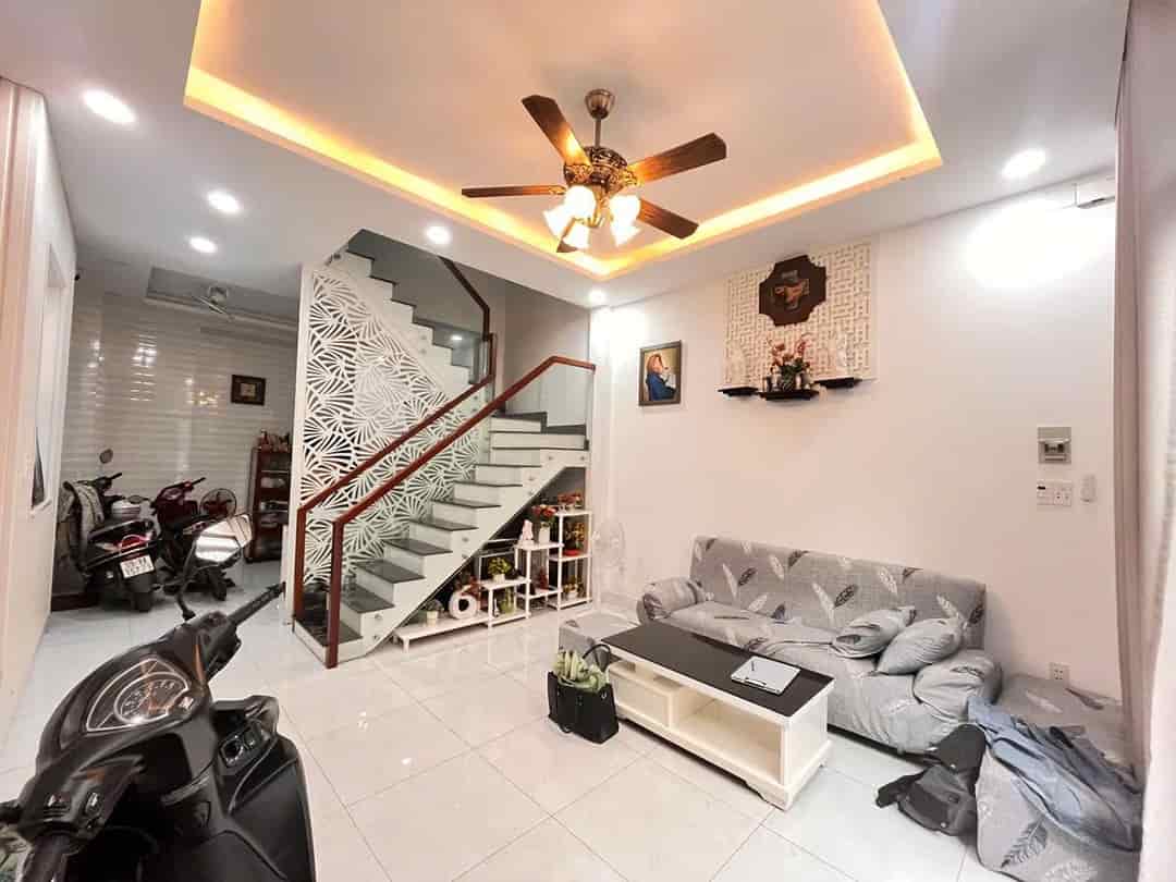 Gần Nhà Thờ, 5m HXH, 4 tầng, Bành Văn Trân chỉ 7.5 tỷ