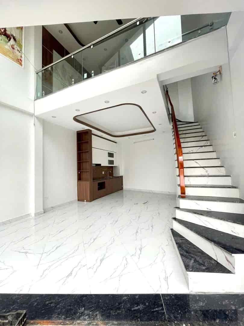 Bán nhà Hữu Hòa, Tả Thanh Oai, Thanh Trì, kinh doanh sầm uất, 32m2, 7.65 tỷ