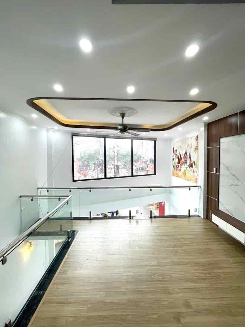 Bán nhà Hữu Hòa, Tả Thanh Oai, Thanh Trì, kinh doanh sầm uất, 32m2, 7.65 tỷ