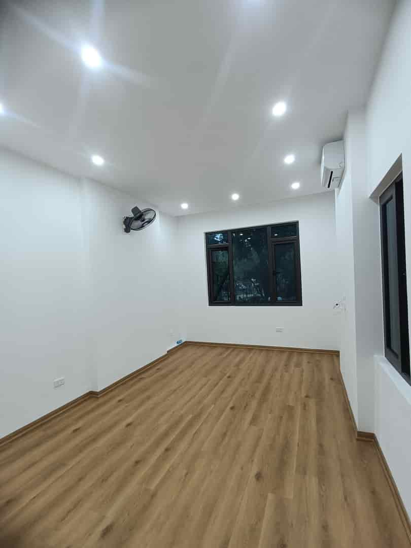 Bán nhà cầu Tó, Nguyễn Xiển, Thanh Trì, 30m2. 4 tầng, chỉ 4.5 tỷ