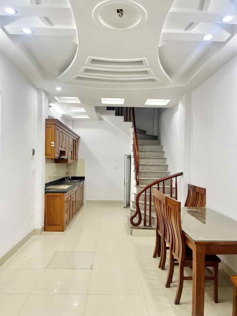 Nhà mới Nguyễn Trãi, Triều Khúc, ô tô đỗ cửa, 4 tầng, 7.3 tỷ