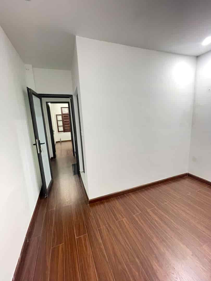Bán nhà Kim Giang, Thanh Trì, lô góc, gần ô tô 2 mặt thoáng, 32m2, 7.5 tỷ