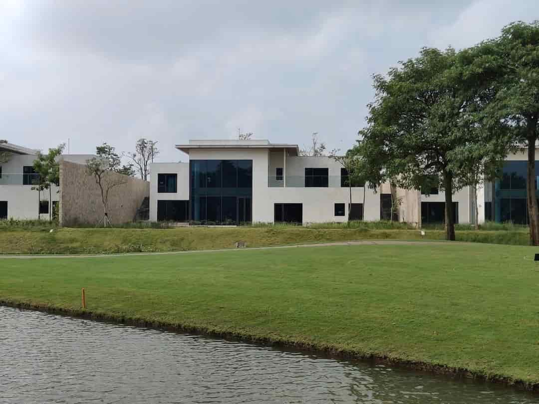 BÁN BIỆT THỰ SÂN GOLF VÂN TRÌ, KHU D  SIÊU VIP, GIÁ 220 TỶ