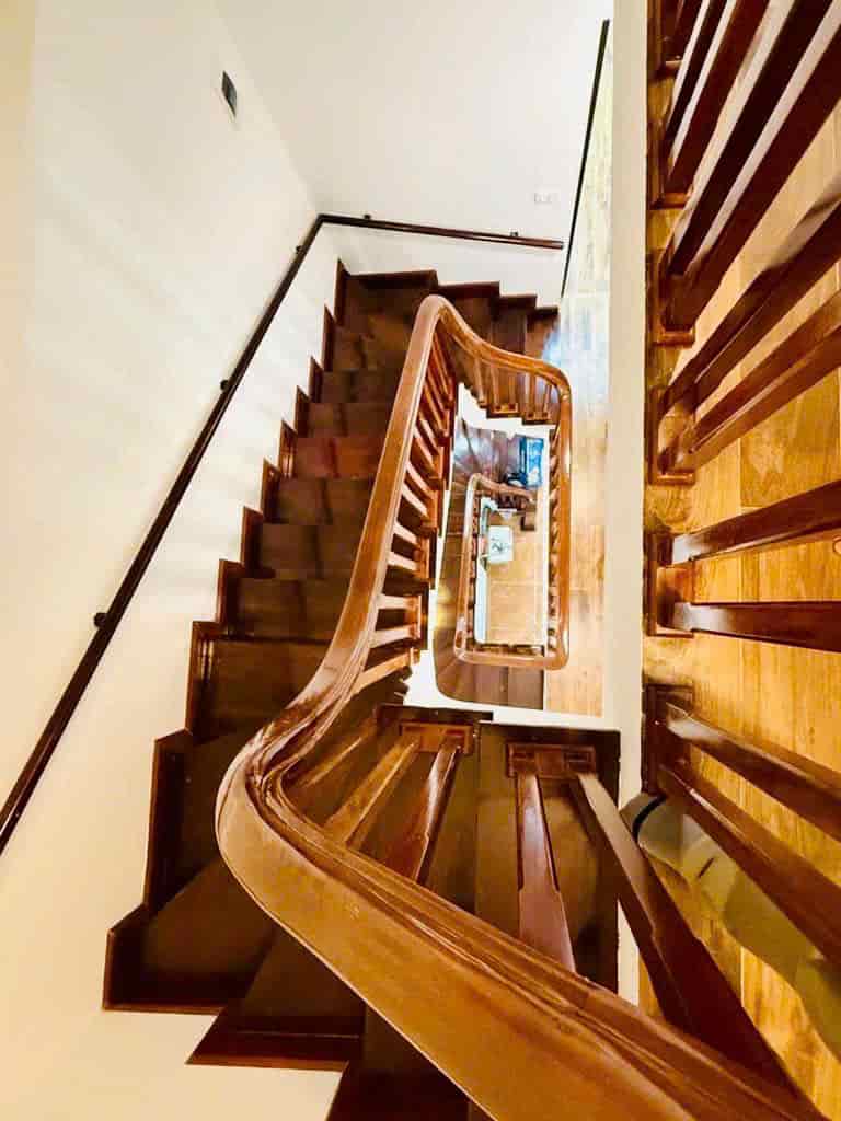 Nhà gần Nguyễn Văn Huyên, 36m² x 6T, view thoáng, 9.2 tỷ