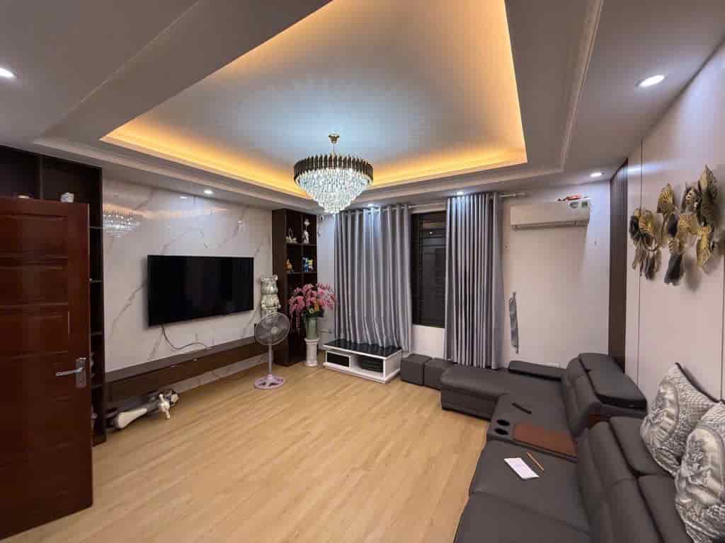 Nhà chia phòng cho thuê – gần ĐH Sư phạm – 6 tầng – 10.5 tỷ
