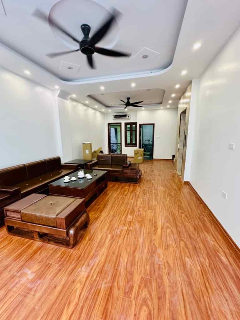 Bán nhà ngõ 190 Lò Đúc - Ô tô - Thang Máy - 68m2 hơn 13 tỷ
