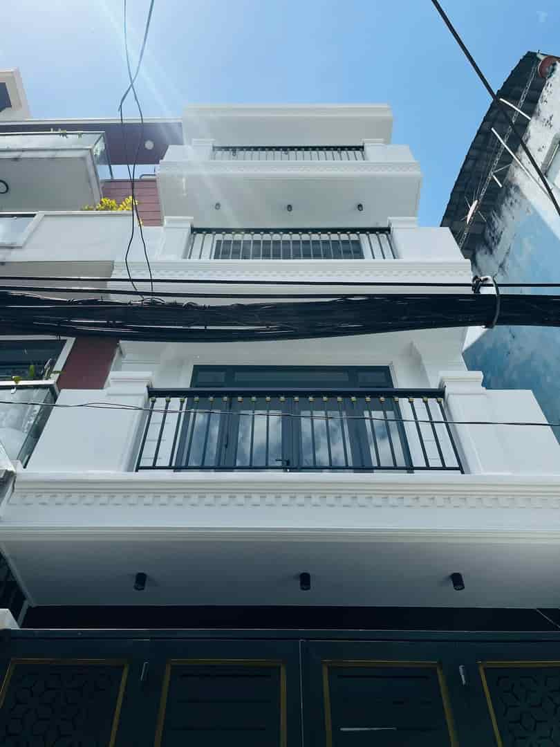 Thu hồi vốn bán nhà 50m2, Nguyễn Thị Nhuần, Quận 12, giá 2tỷ150, gần Đại học Nguyễn Tất Thành