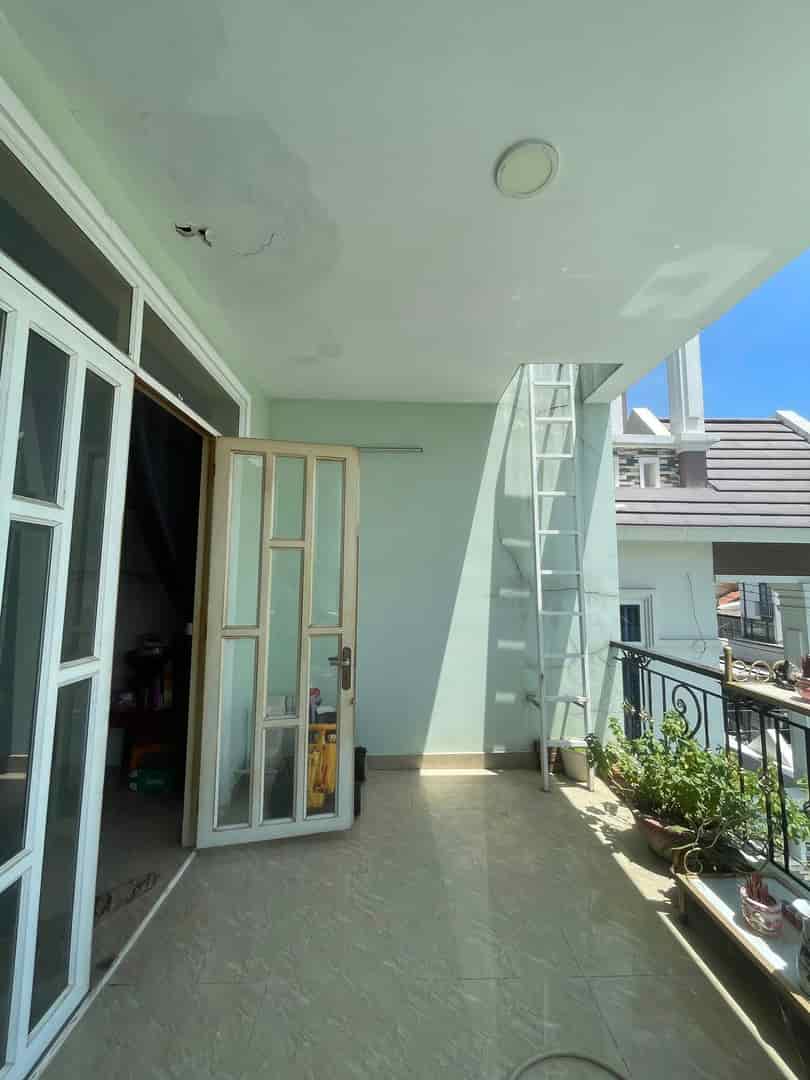 MẶT TIỀN KINH DOANH THÔNG LÊ VĂN VIỆT - ĐÌNH PHONG PHÚ