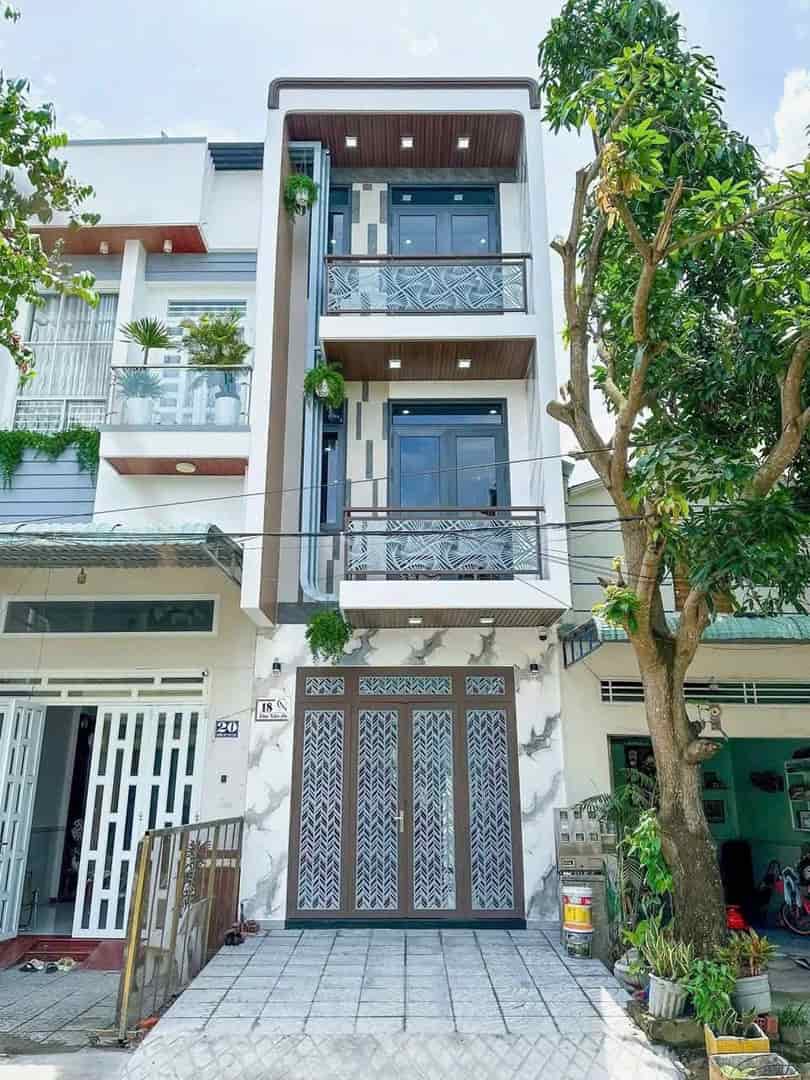 Bán Gấp Nhà Mới Xây 1 Trệt 2 Lầu – Trung Tâm Bình Dương – Chỉ 2.7 Tỷ