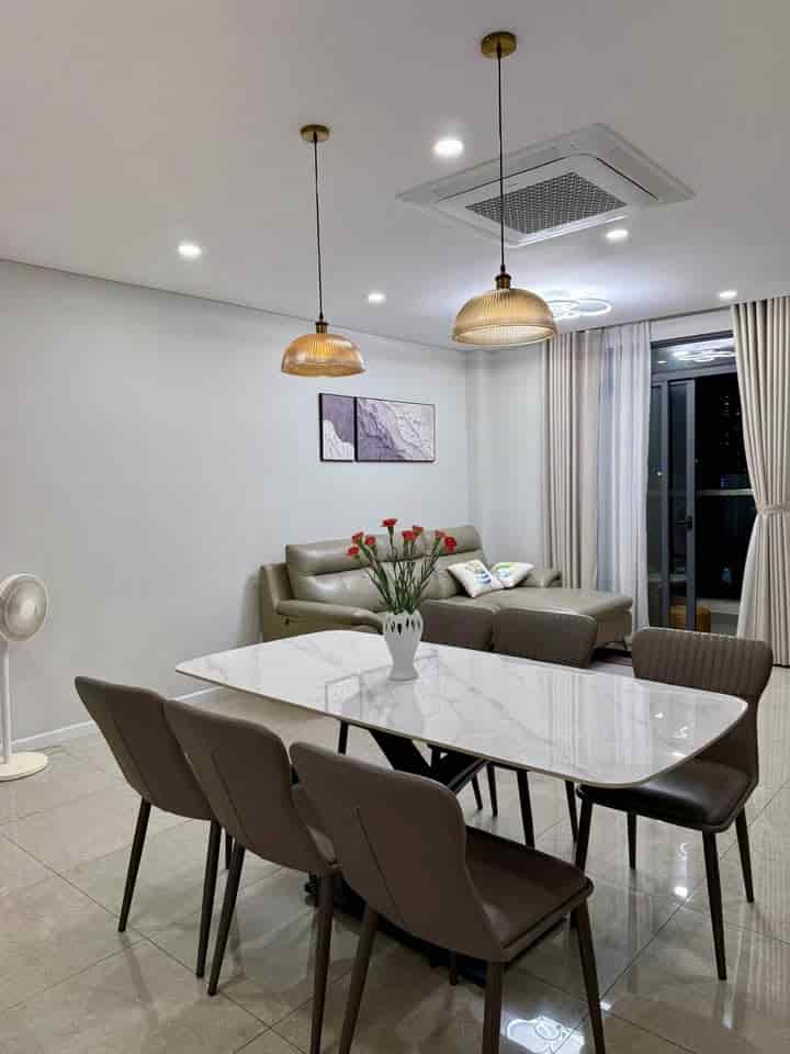 Hạ Giá Bán Gấp, CH Cantavil Hoàn Cầu Q.Bình Thạnh, DT74m2, 2PN2WC Giá 1ty230, Nội Thất Cơ Bản, SHR