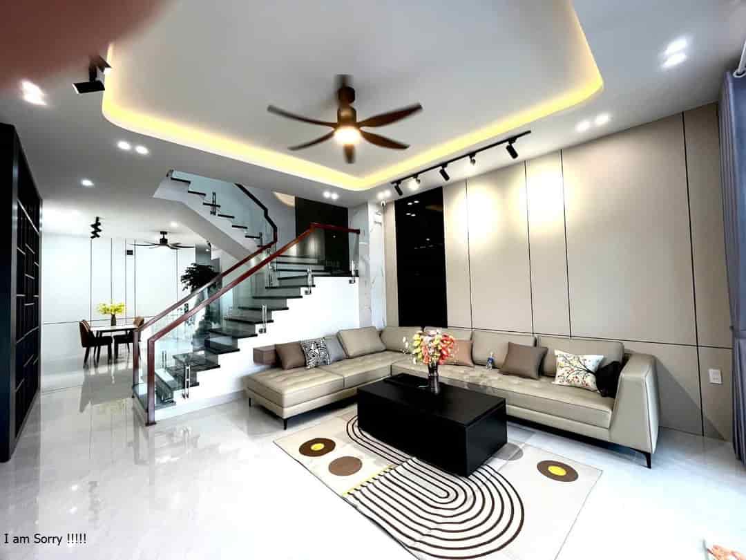 Chào Bán nhà 3 tầng 3 mê đúc mặt tiền số 109 đường Võ An Ninh, Hoà Xuân, Đà Nẵng. Đường 10,5m lề 5m.