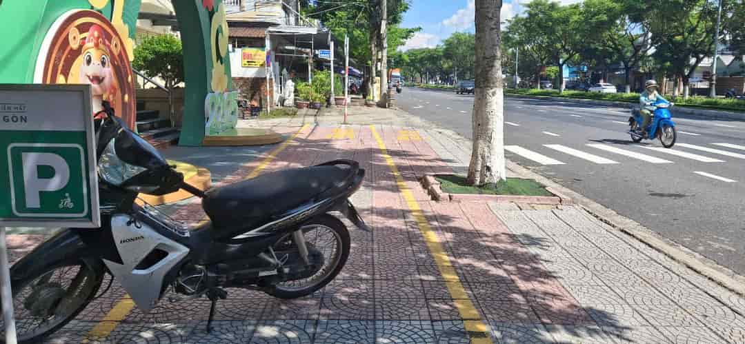 MẶT TIỀN LÊ VĂN HIẾN, ĐƯỜNG 30M, VỈA HÈ 7M, KINH DOANH SIÊU ĐỈNH, CHỈ HƠN 13 TỶ 135M2