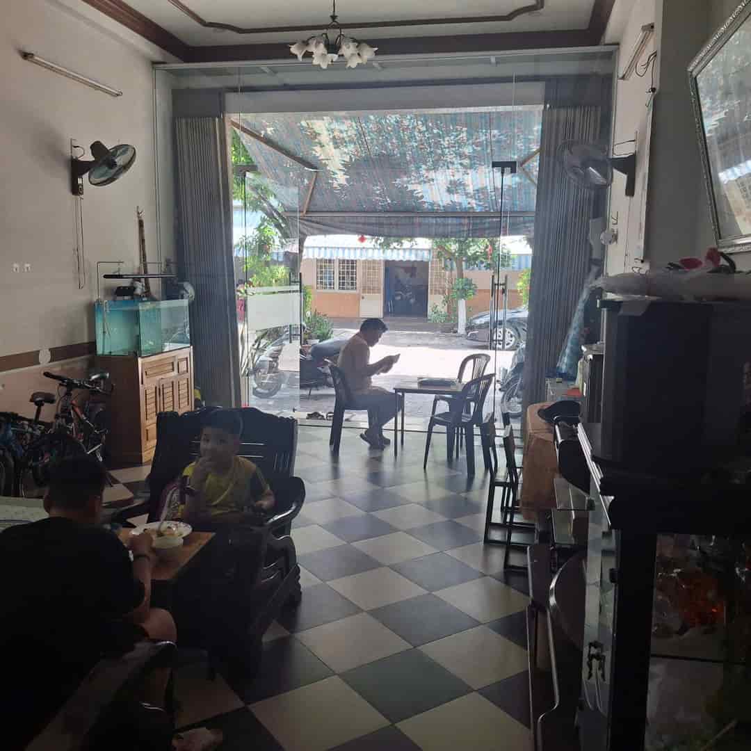 Nhà 2 tầng mặt tiền Hải Châu, đường Trưng Nhị, gần Tiểu La và trưng Nữ Vương.