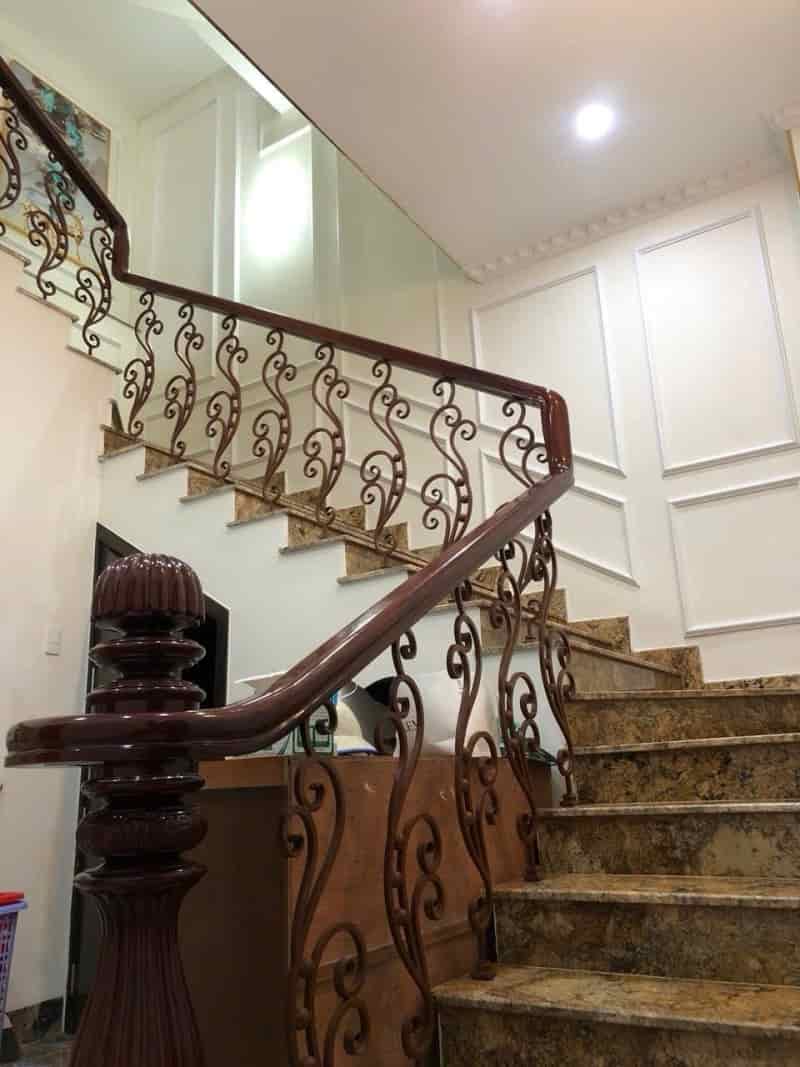♥ Nhà Mặt Tiền Châu Thị Vĩnh Tế, 142m2, ngang 14m, 4 tầng, xịn sò, KD cực Vip