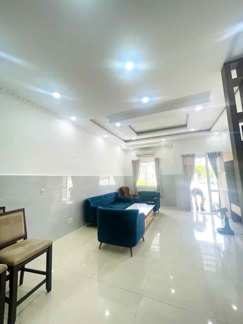 Cho thuê biệt thự liền kề Oasis 2 Thuận An 4PN 3WC, dt sử dụng 244m nhà đẹp full nội thất ở ngay