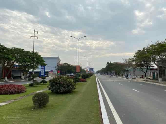 Cần bán đất MẶT ĐƯỜNG Phạm Văn Đồng ngay gần chợ Tân Thành