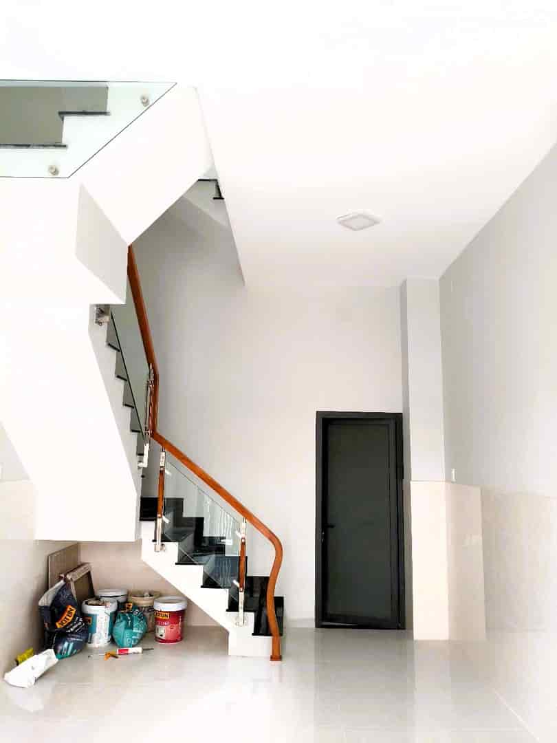 Cho thuê nhà nguyên căn đường 18, Hiệp Bình Chánh 136m2 tiện kinh doanh