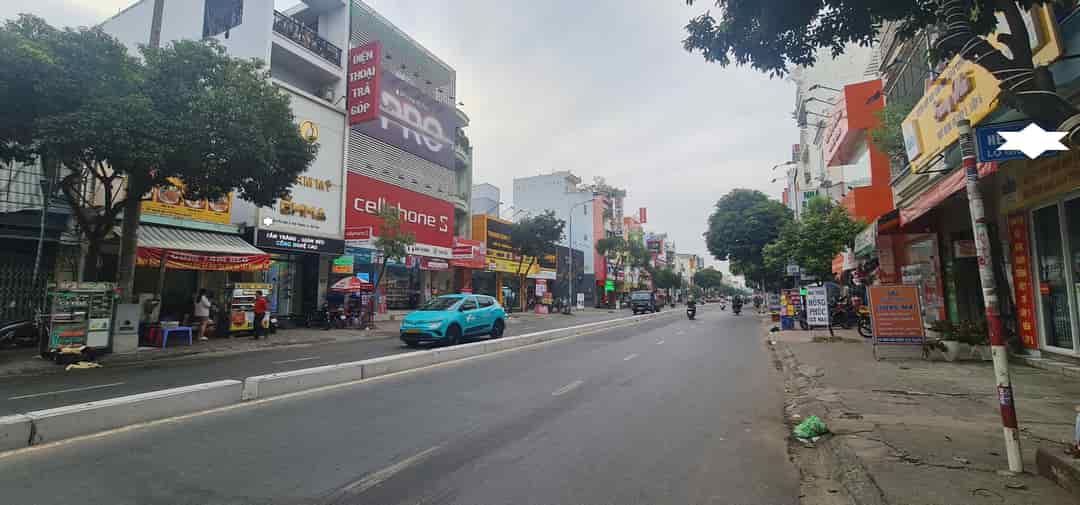 Cho thuê nhà mặt phố Nguyễn Sơn, Tân Phú, 240m², 59 triệu/tháng