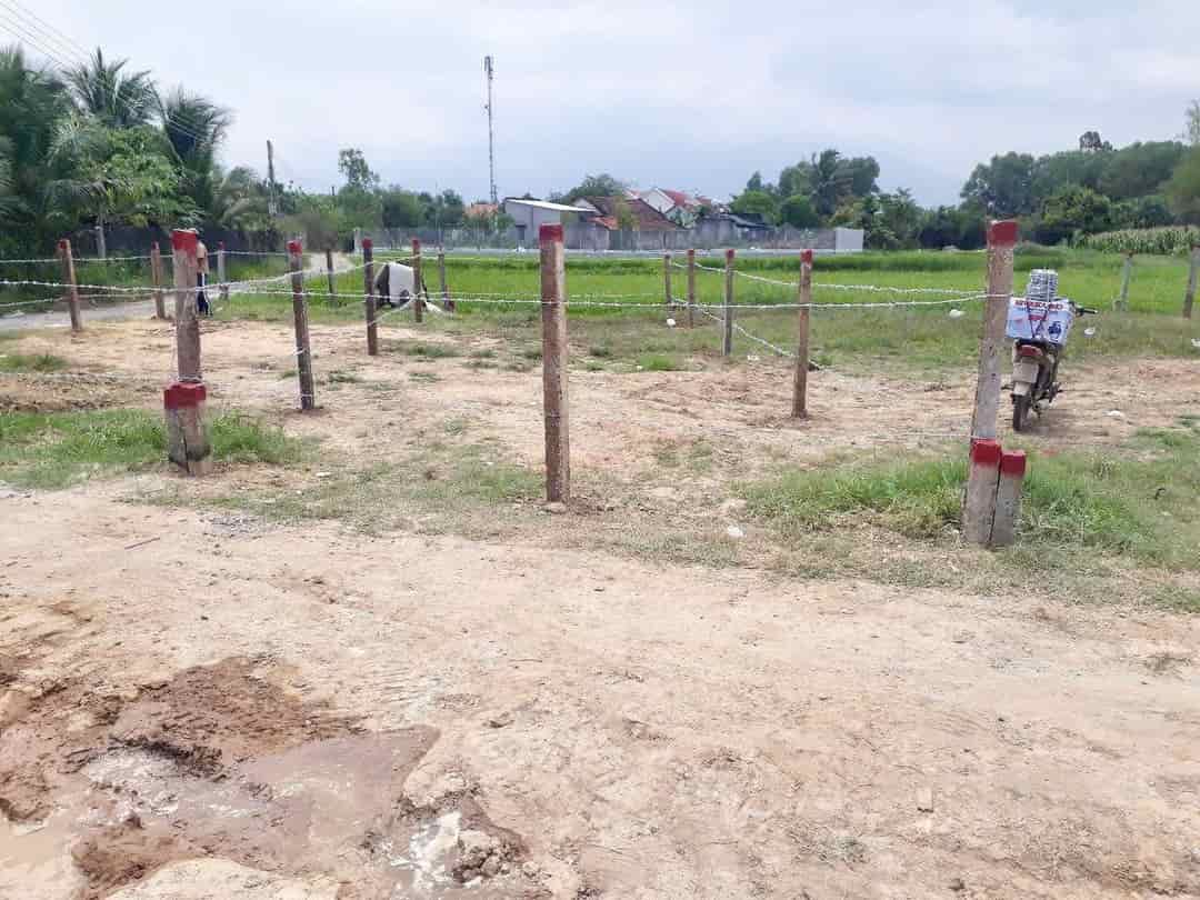 Bán lô góc 2 mặt tiền tại Ninh Phụng giá quá rẻ thích hợp cho anh chị đầu tư