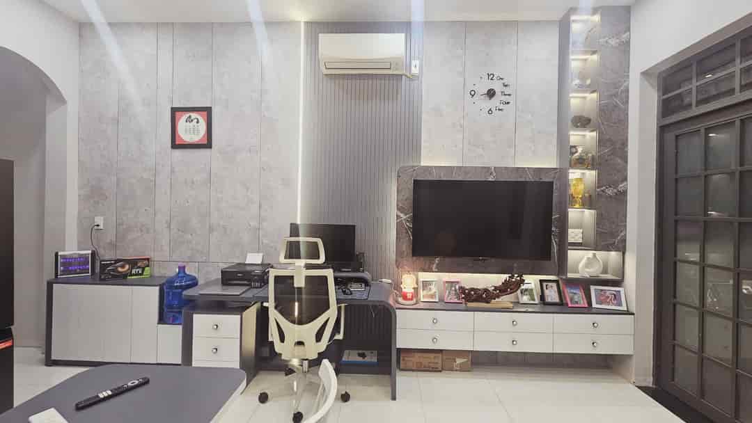 Bán Nhà TDC đất lành ngày công viên thoáng mát full nội thất hiện đại