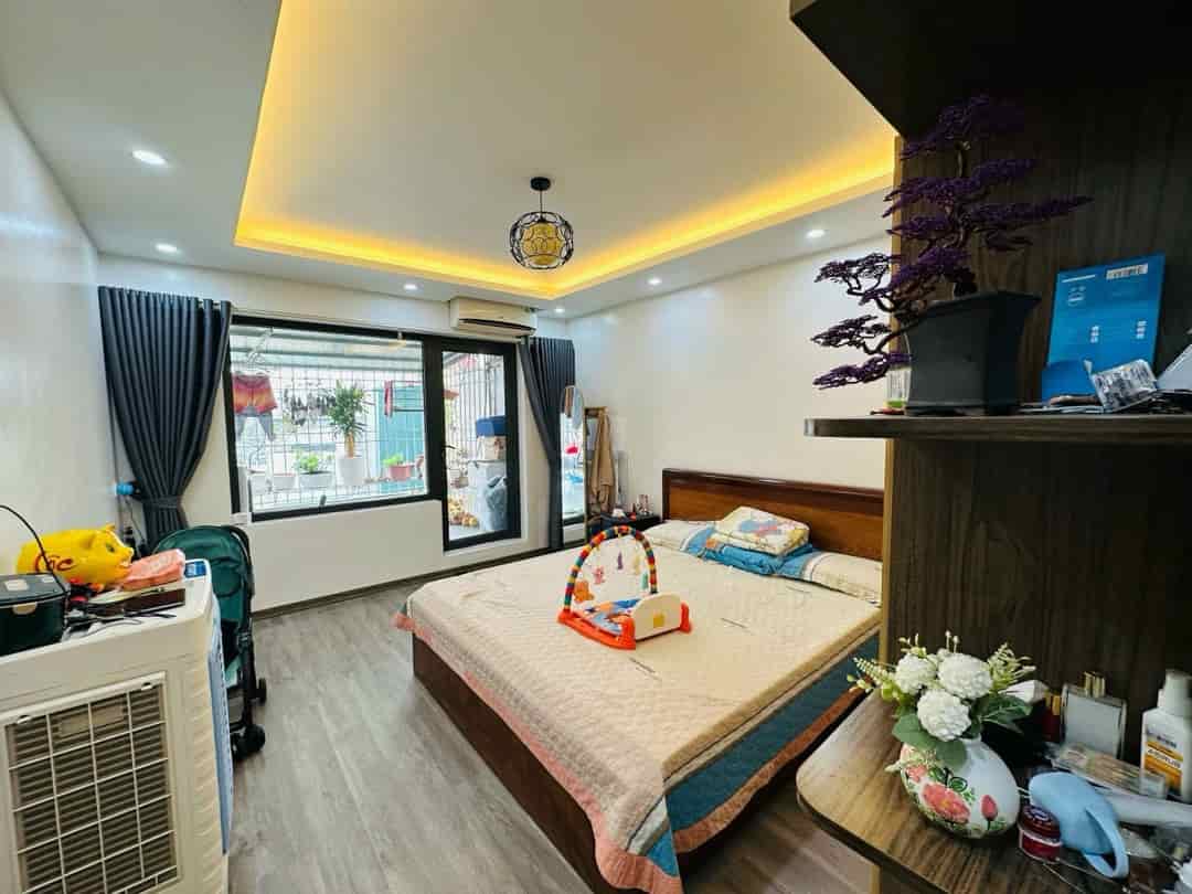 Nhà mặt phố Âu Cơ, 355m2 6T thang máy mt 16m, kd nhà hàng, chỉ 134 tỷ