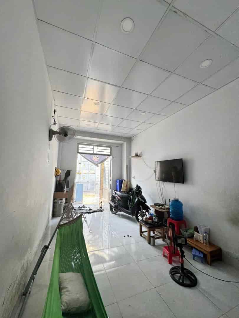 Nhà C4, HXH, Dòng tiền 7tr/th, Gần Khu Công Nghệ Cao Q9