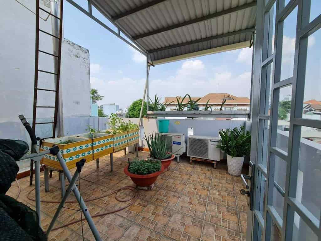 Nhà 3 tầng, MT đường 14, Linh Chiểu, Thủ Đức